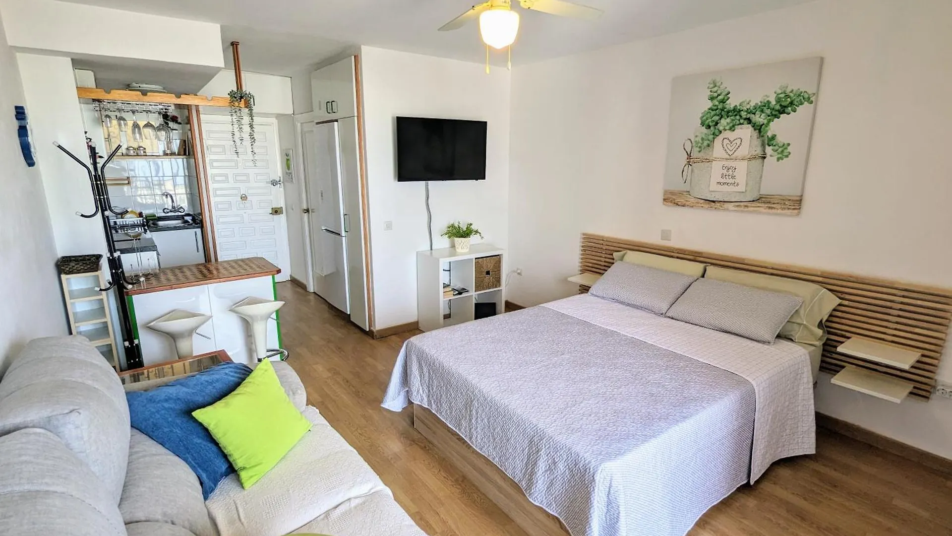 Estudio Jupiter Con Fantasticas Vistas Benalmádena Appartement